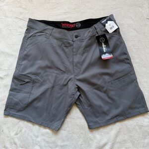 NWT Wrangler Men's All Terrain Gear ATV Gray Performance Cargo Shorts Size 40